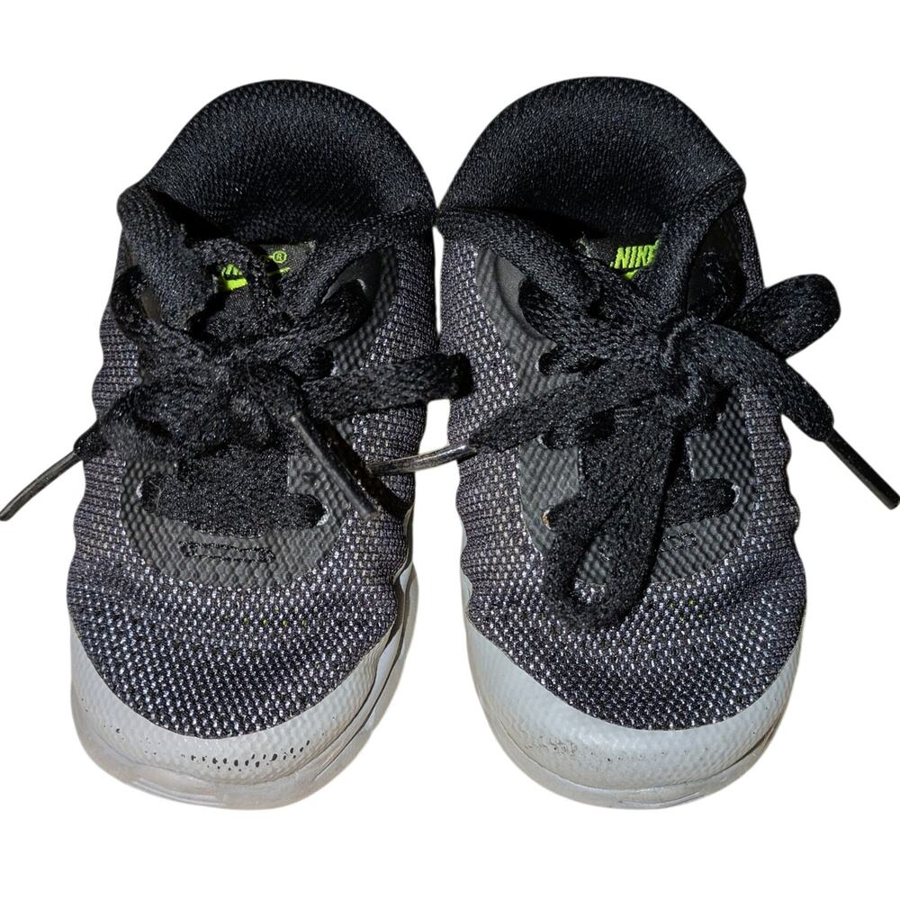 Baby Nike Air Max Invigor Sneakers Size 4